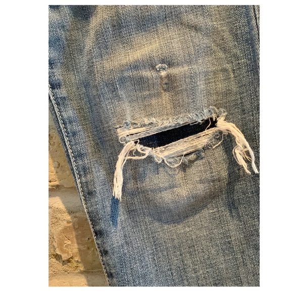 American Eagle Mom Jeans - Picture 4 of 5
